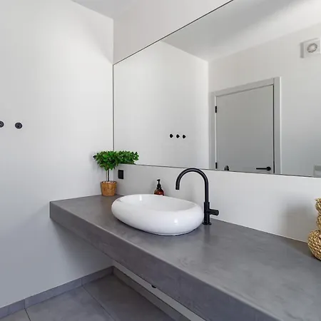 Casa Christina Silver Coast - Luxury With Heated Pool Villa