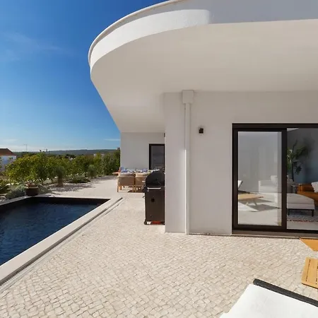 Villa Luxury With Heated Pool