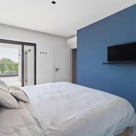 Casa Christina Silver Coast - Luxury With Heated Pool Villa *