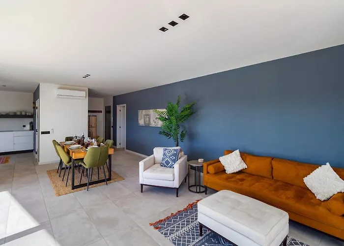 Villa Casa Christina Silver Coast - Luxury With Heated Pool *