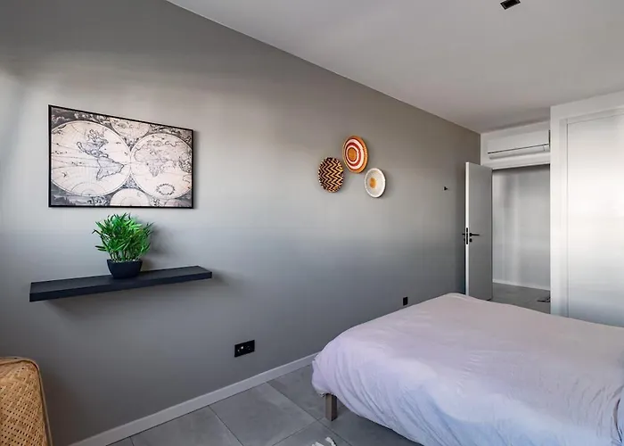 Casa Christina Silver Coast - Luxury With Heated Pool Villa