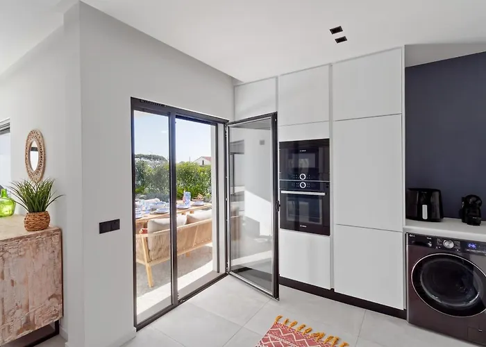 Casa Christina Silver Coast - Luxury With Heated Pool Villa *