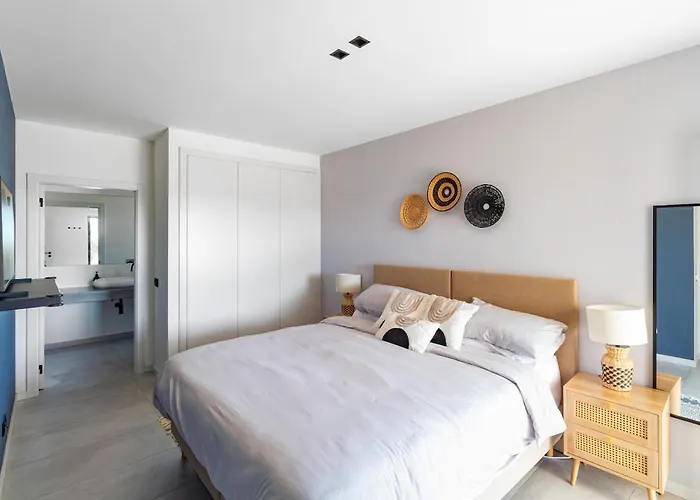 Villa Casa Christina Silver Coast - Luxury With Heated Pool