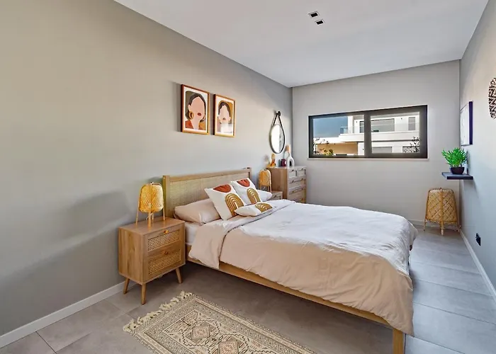 Casa Christina Silver Coast - Luxury With Heated Pool *