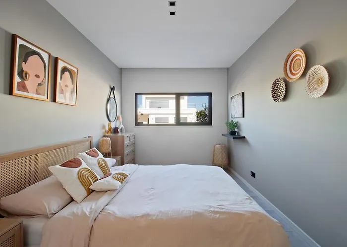 Casa Christina Silver Coast - Luxury With Heated Pool Villa